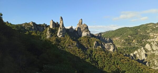Le Fantastiche Piccole Dolomiti Lucane, 03 giorni e 02 notti, a soli € 170,00 a persona - immagine 3