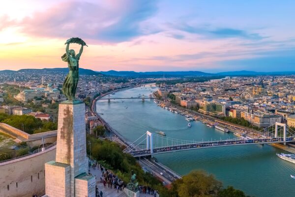 Budapest, 04 giorni e 03 notti, alla scoperta guidata della capitale ungherese + la crociera sul Danubio, da € 500,00 - immagine 8