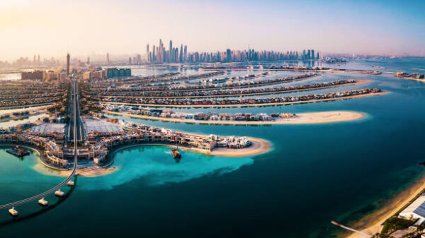Tour "Il meglio degli Emirati Arabi Uniti", tra Safari nel deserto e mini-crociere, 05 giorni e 04 notti, da € 1800,00 a persona - immagine 2