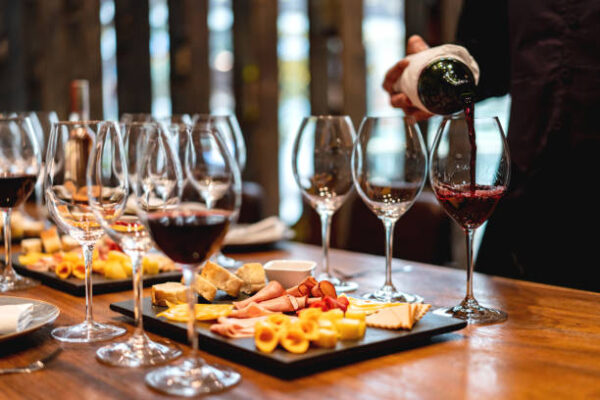 Ostuni (BR), la visita turistica della "Città bianca" e il Wine Experience - immagine 8