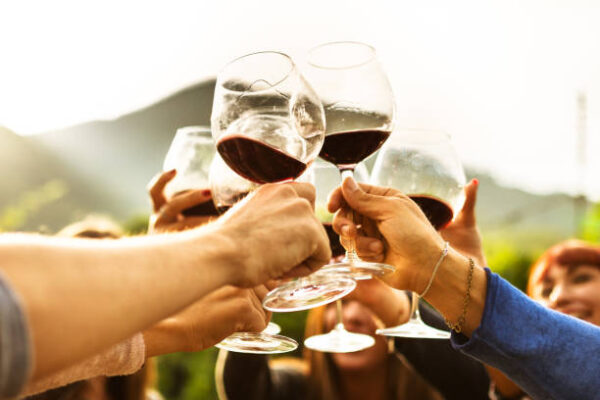 Ostuni (BR), la visita turistica della "Città bianca" e il Wine Experience