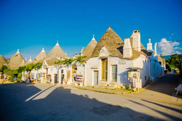 Visitare Alberobello con pernottamento e colazione all'interno di un Trullo, 02 giorni e 01 notte, a € 150,00 a persona - immagine 7